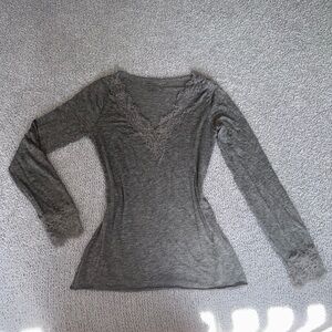 Intimissimi Ultralight Cashmere Lace V-Neck Long Sleeve